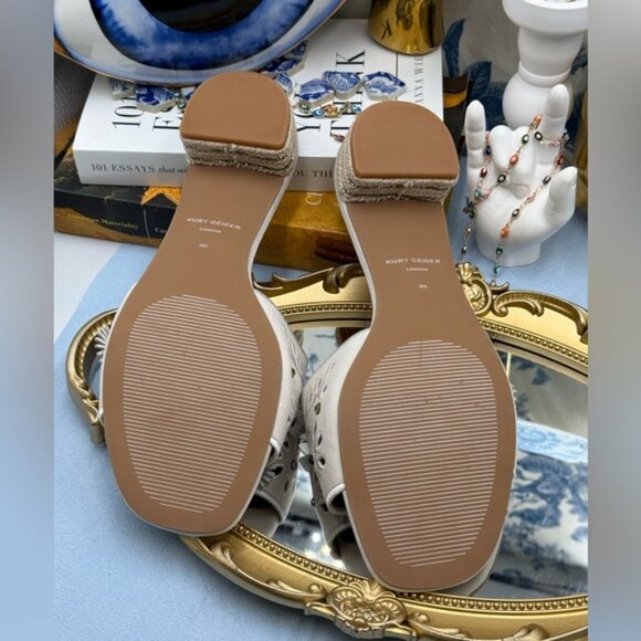 🆕 KURT GEIGER LONDON 🧿 NWOB Flower Power Low Sandal, Bone - Sz 40 US 9 - Picture 16 of 16